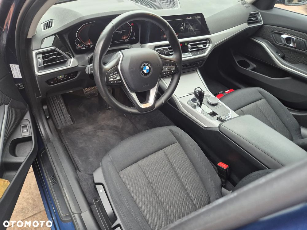 BMW Seria 3 320d MHEV Advantage - 19