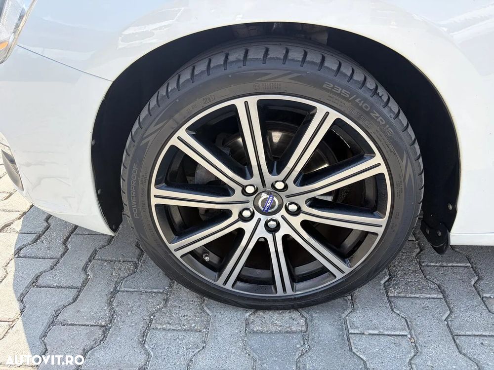 Volvo V60 - 10