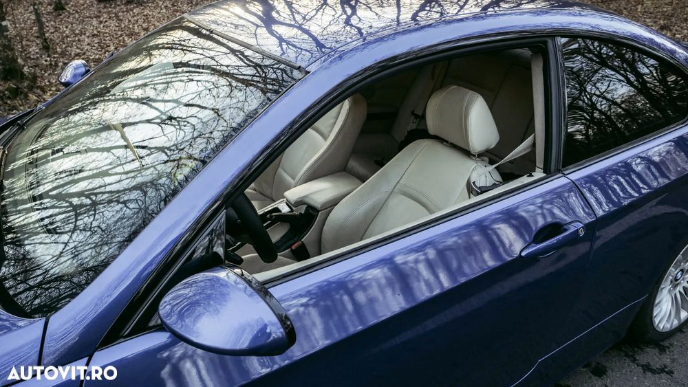 BMW Seria 3 325i - 13