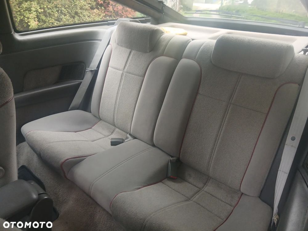 Ford Probe 2.2 GL - 23