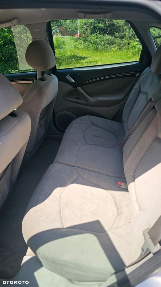 Citroën C5 2.0 HDi SX - 11