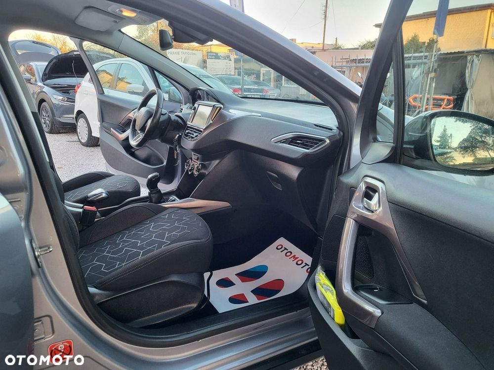 Peugeot 2008 - 18