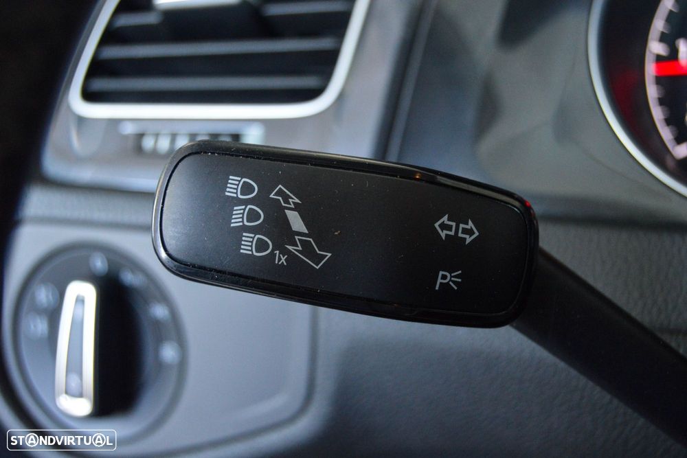 VW Golf 1.6 TDI Confortline - 31