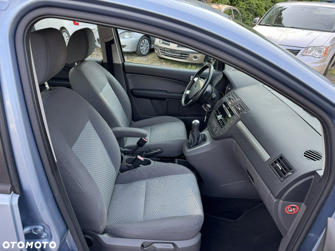 Ford C-MAX - 12