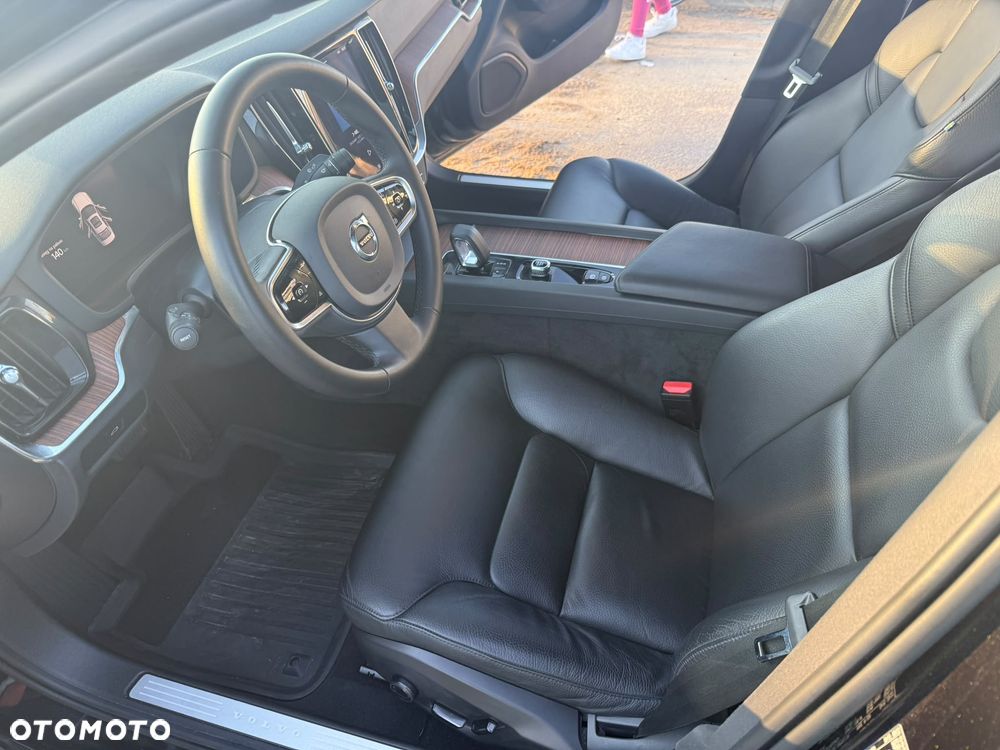 Volvo S60 B5 B AWD Ultimate Dark - 25