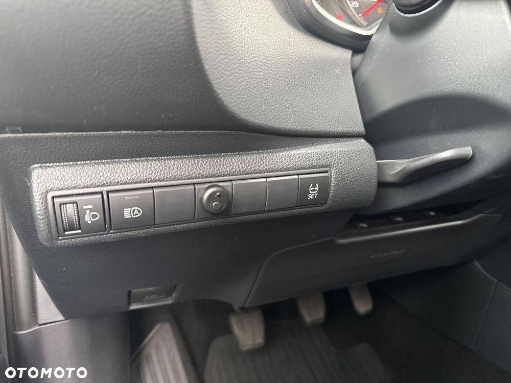 Toyota Corolla - 21
