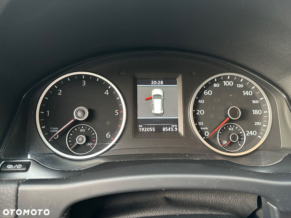 Volkswagen Tiguan 2.0 TDI 4Mot Perfectline R-Style DSG - 29