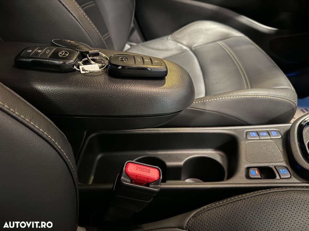 Toyota Yaris Cross Hybrid 130 1.5 VVT-i Style Plus - 17