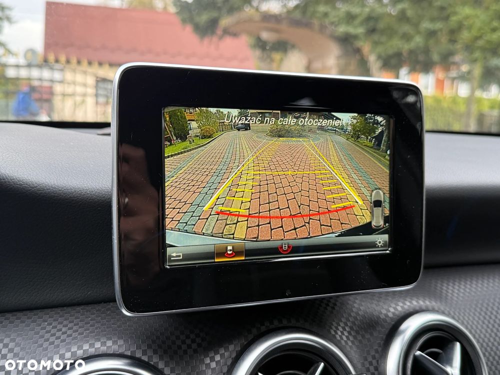 Mercedes-Benz Klasa A 200 (BlueEFFICIENCY) 7G-DCT Urban - 29