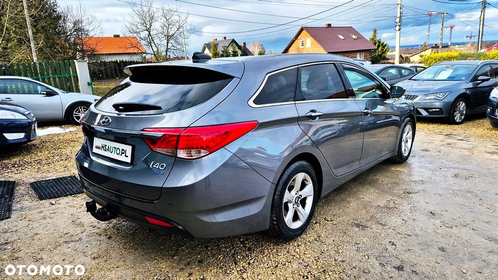 Hyundai i40 Kombi blue 1.6 Family+ - 14