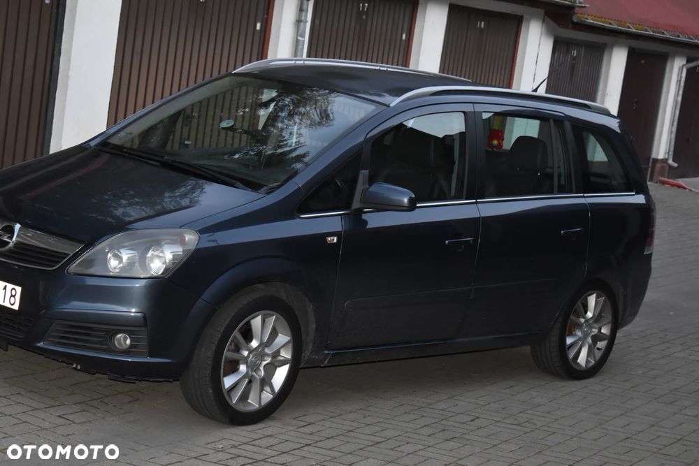 Opel Zafira - 8