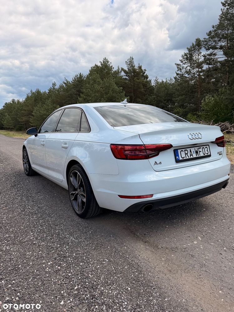 Audi A4 Limousine 2.0 TFSI ultra S tronic design - 6