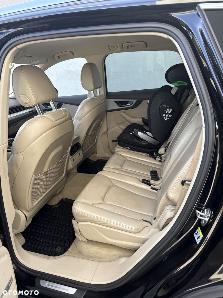Audi Q7 - 7