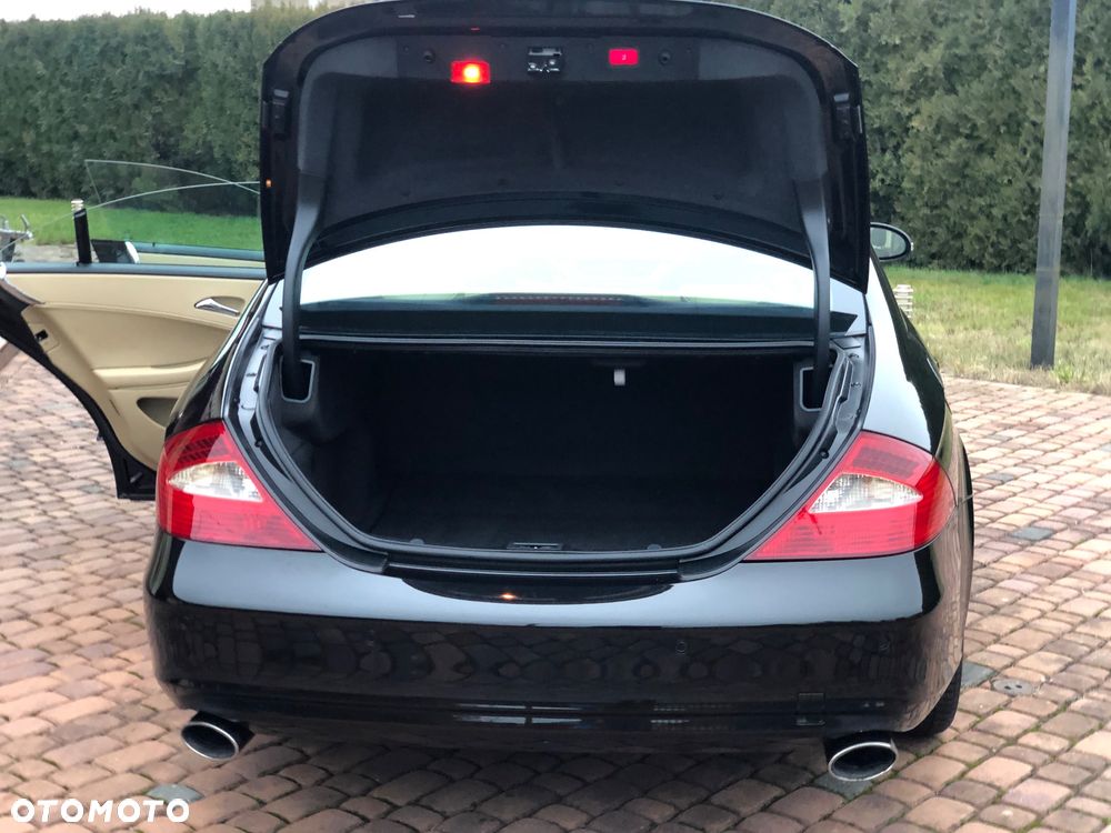 Mercedes-Benz CLS - 6
