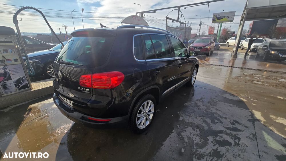 Volkswagen Tiguan 2.0 TDI 4Motion DSG Track & Style - 4