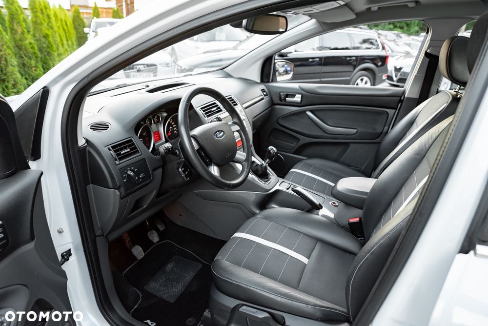 Ford Kuga 2.5 4x4 Trend - 19