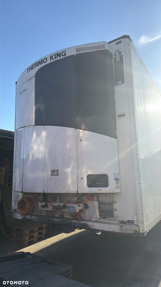 Schmitz Cargobull SKO 24 - 3
