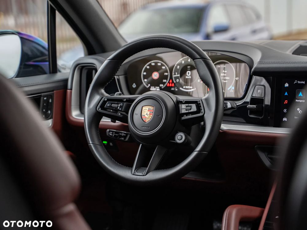 Porsche Cayenne - 14