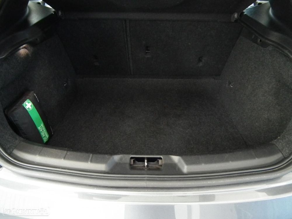 Volvo V40 1.6 D2 Kinetic - 13