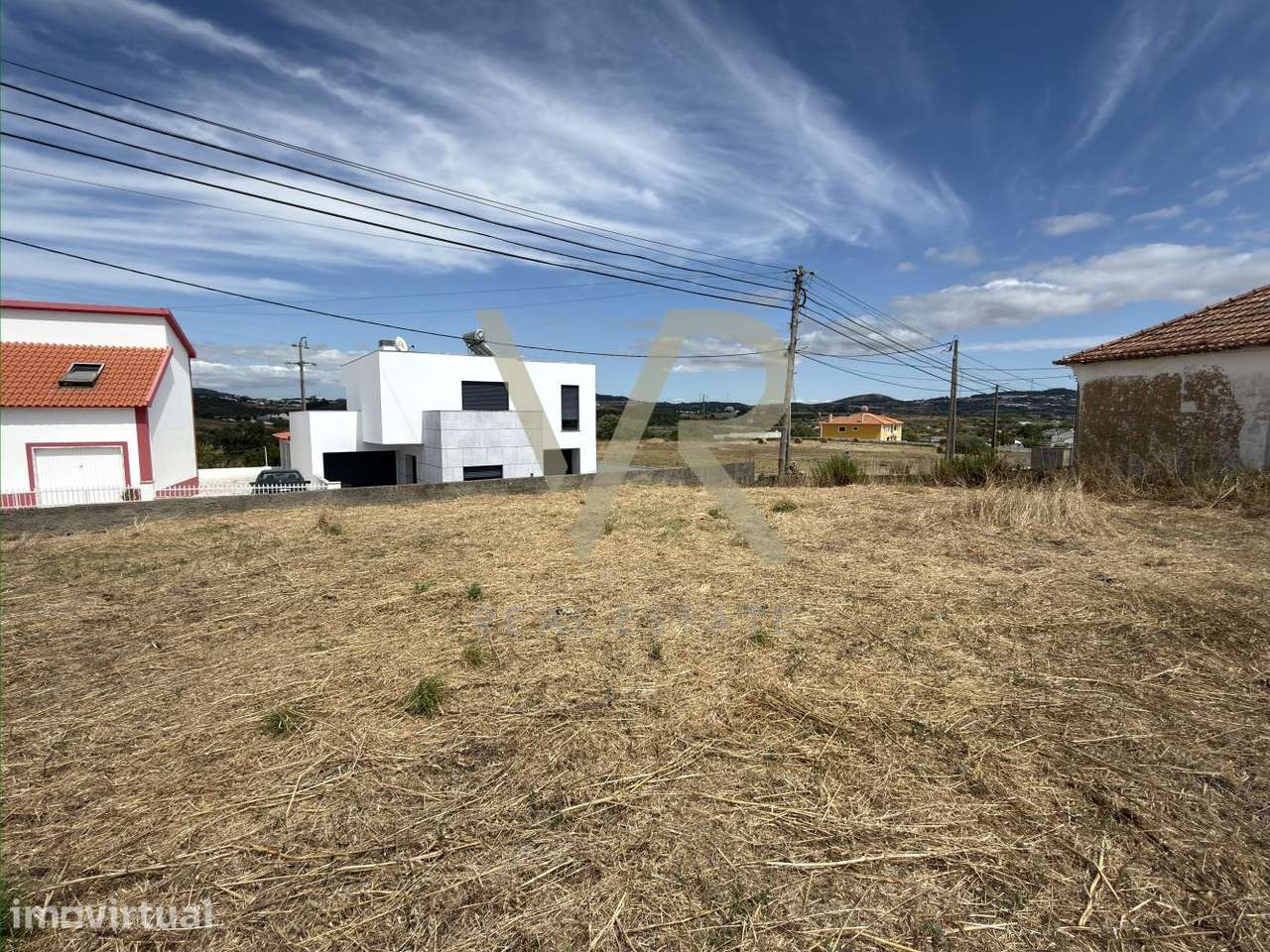 Terreno urbano com enorme potencial para concretizar o projeto da sua - Grande imagem: 5/23