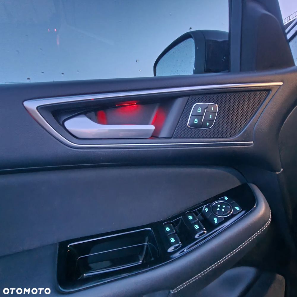 Ford S-Max 2.0 EcoBlue Titanium - 21