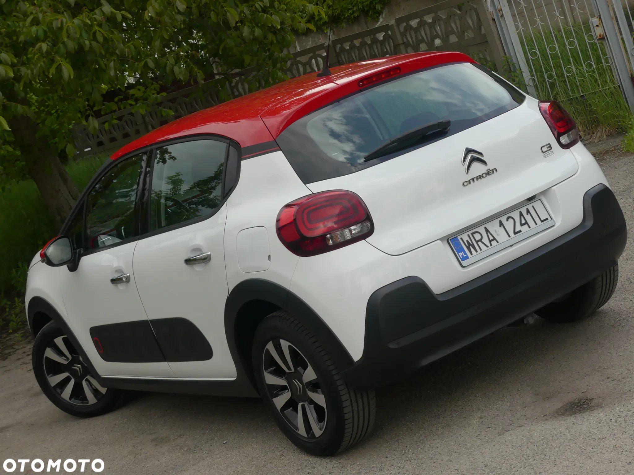 Citroën C3 Pure Tech 82 SHINE - 8