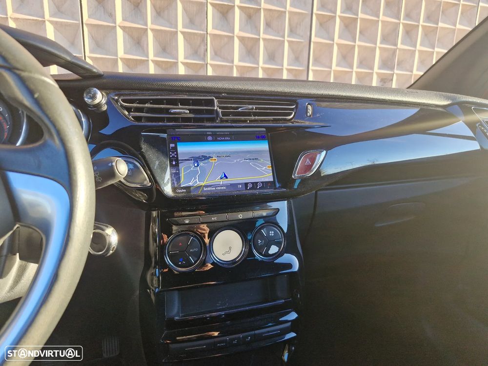 DS DS3 BlueHDi 100 SoChic - 11