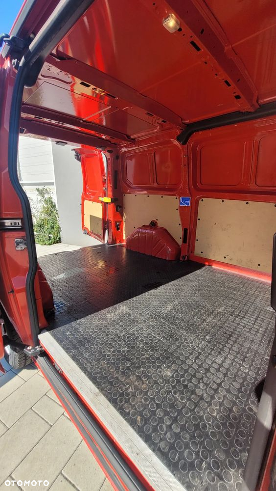 Ford Transit Custom - 9