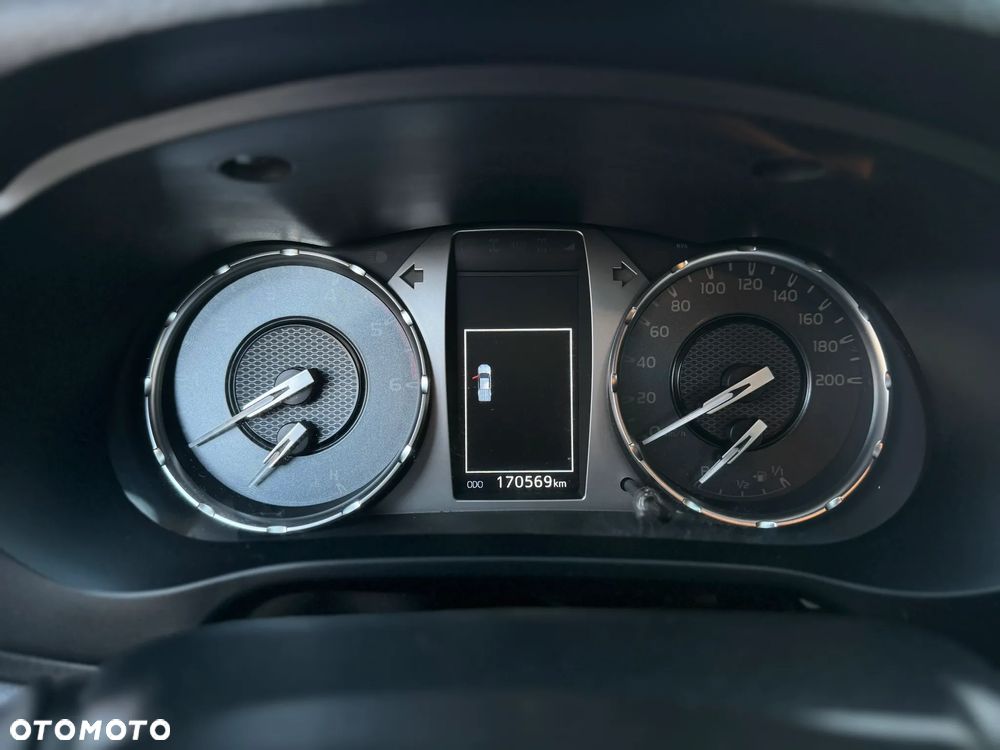 Toyota Hilux 2.4 D-4D Double Cab DLX 4x4 - 15