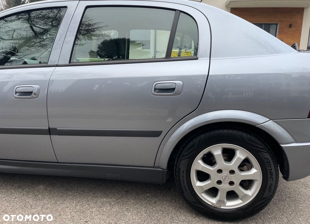 Opel Astra 1.6 NJoy - 20