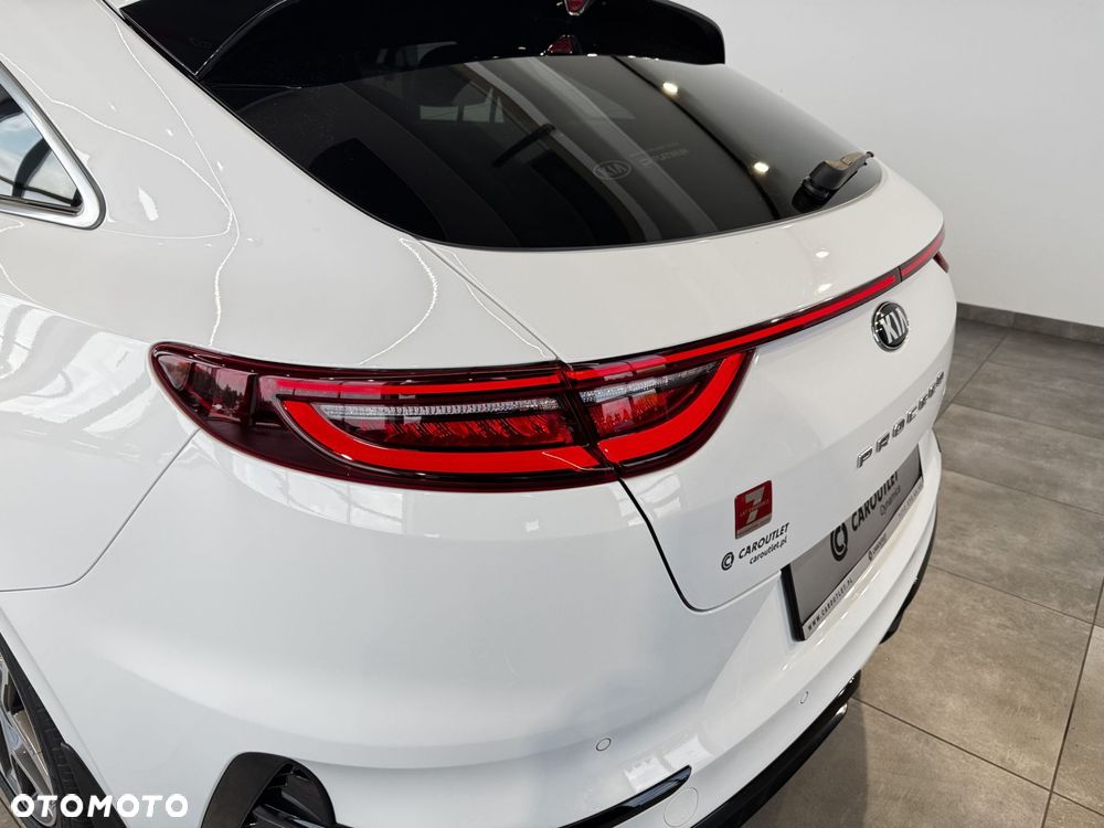 Kia ProCeed - 12