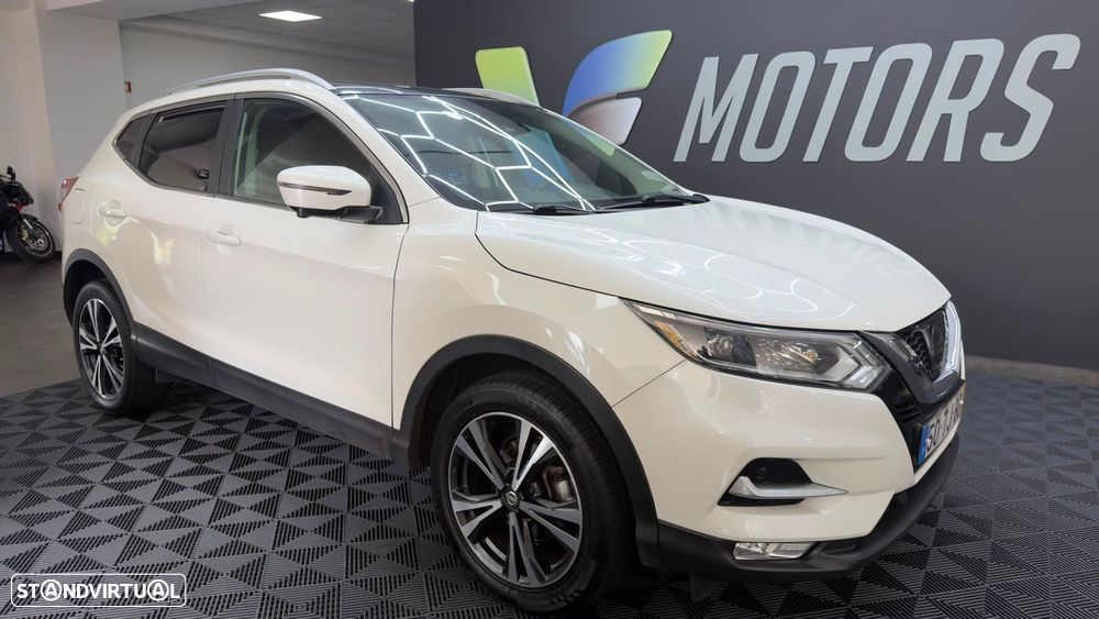 Nissan Qashqai 1.6 dCi Tekna Premium - 2