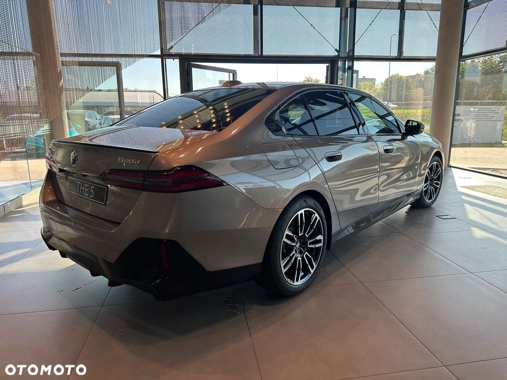 BMW Seria 5 520d xDrive mHEV - 7