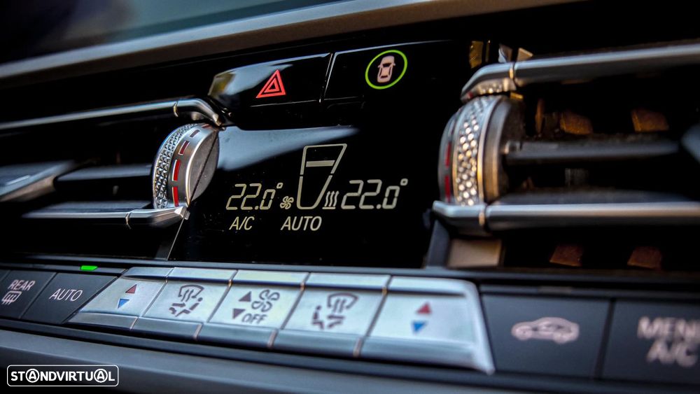 BMW 330 e Touring Aut. Sport Line - 14