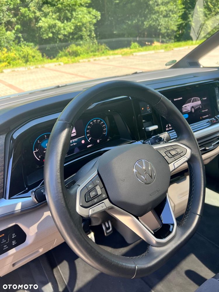 Volkswagen Multivan - 30