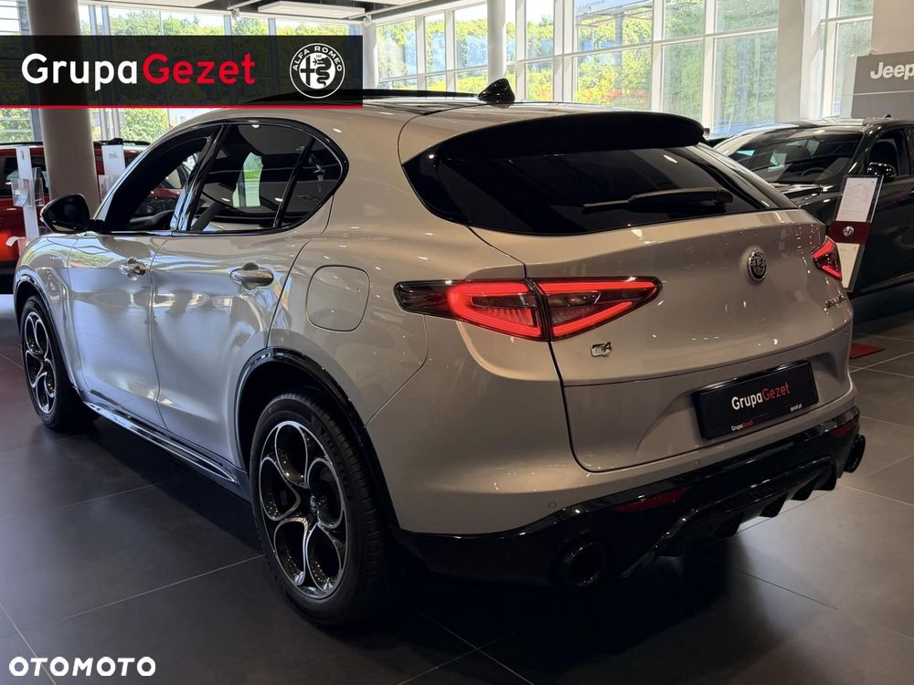 Alfa Romeo Stelvio - 5