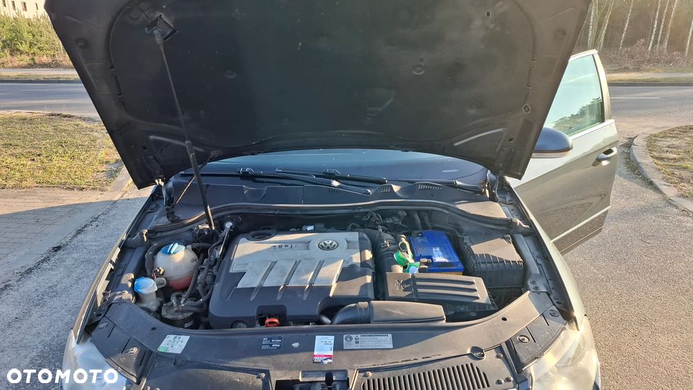 Volkswagen Passat 2.0 TDI Comfortline DSG - 25