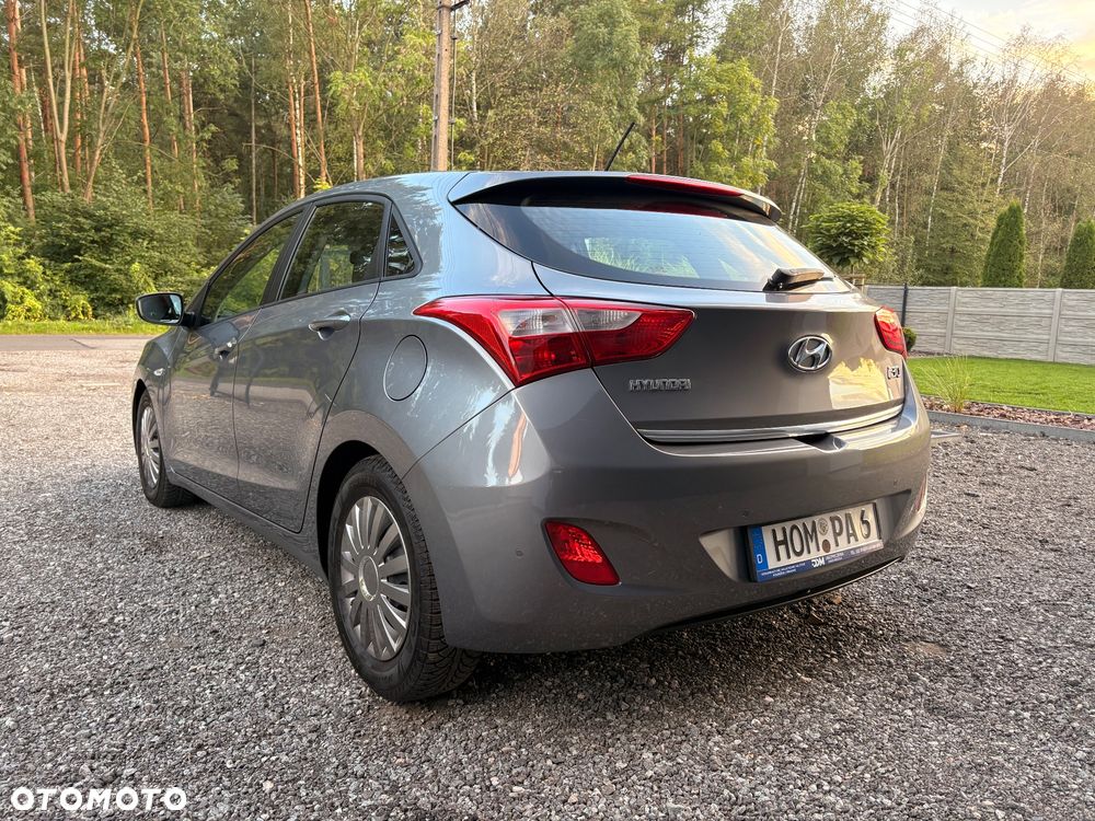 Hyundai i30 1.4 Premium - 12