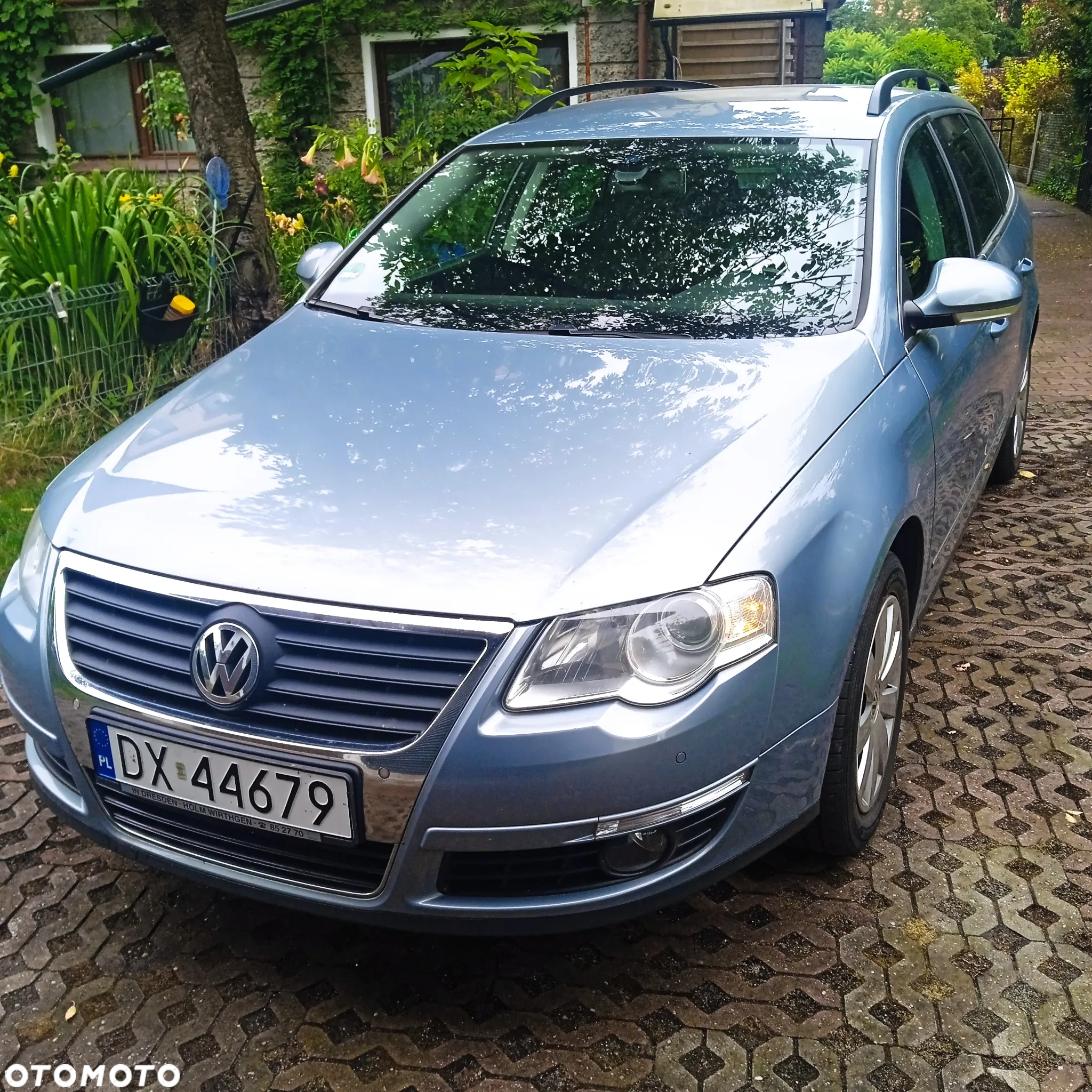 Volkswagen Passat 1.6 TDI DPF BlueMot Comfortline - 2