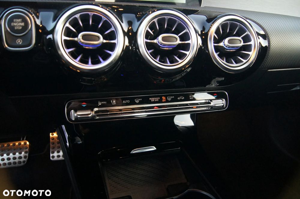 Mercedes-Benz CLA 200 d 8G-DCT AMG Line Advanced Plus - 22