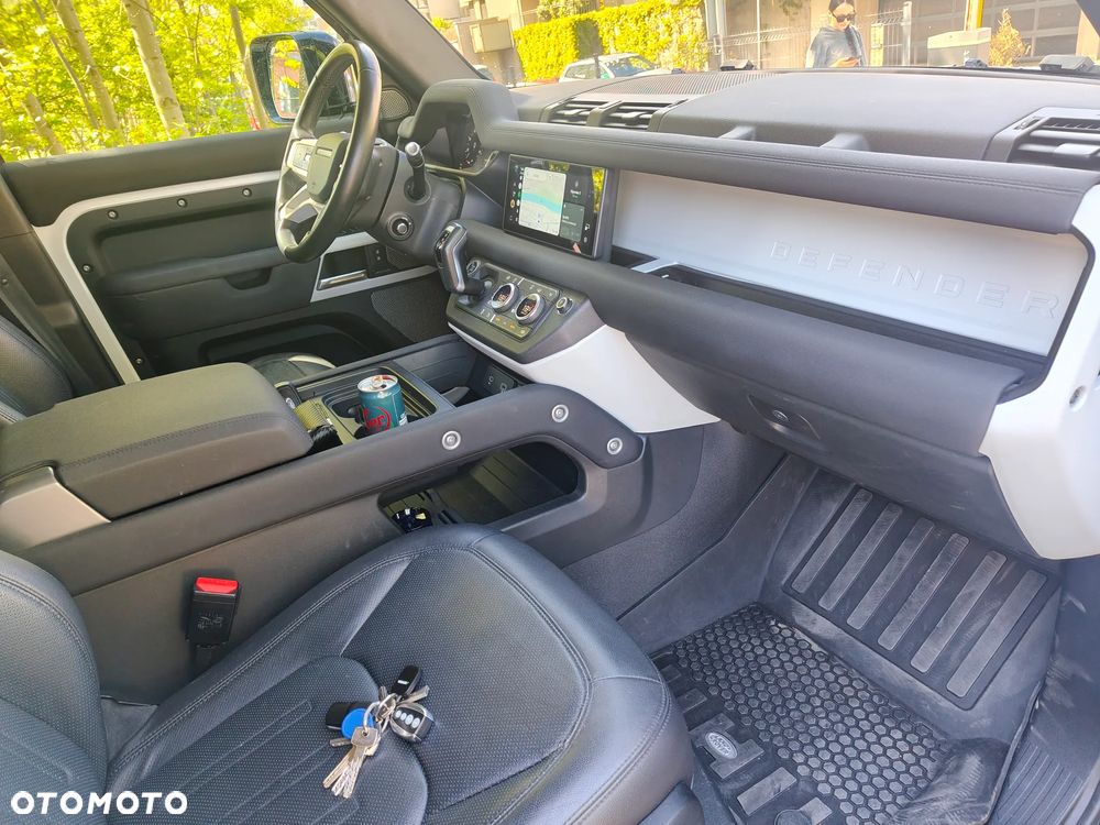 Land Rover Defender 110 P400 SE - 22