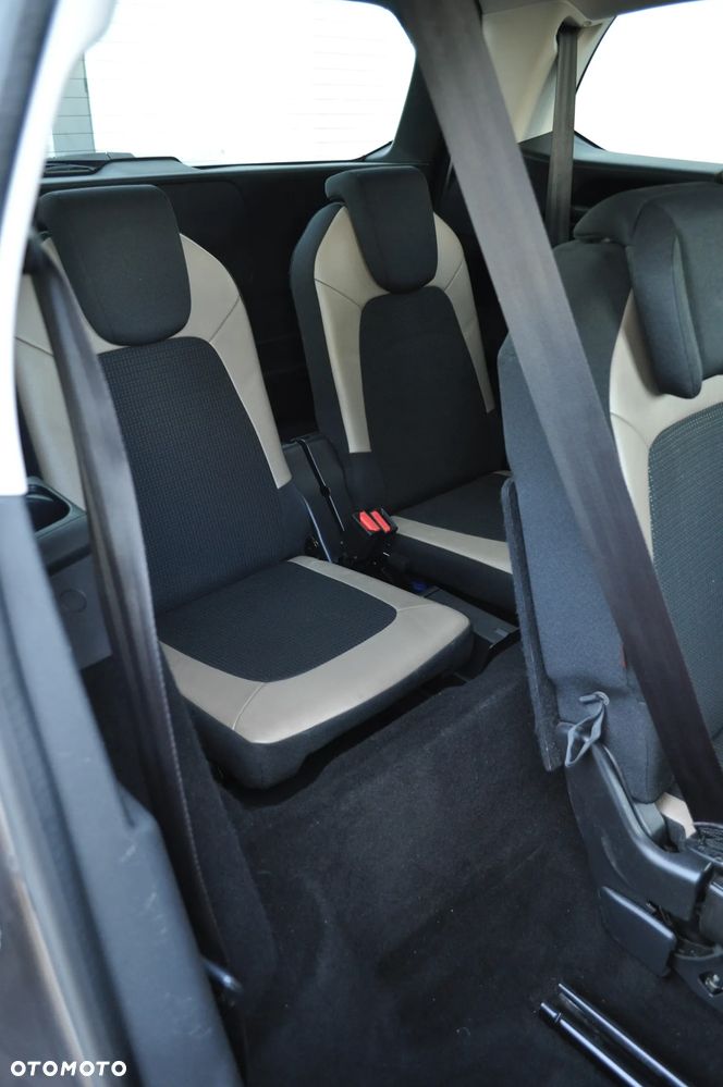 Citroën C4 Grand Picasso - 17