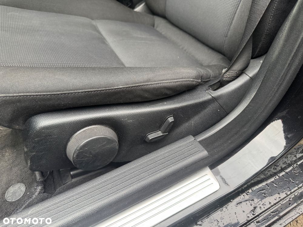 Mercedes-Benz Klasa C 200 CDI Elegance - 8