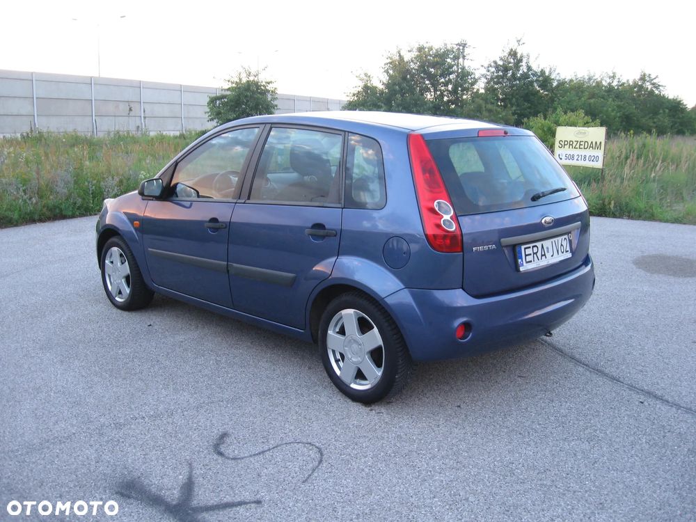 Ford Fiesta 1.3 Ambiente - 3
