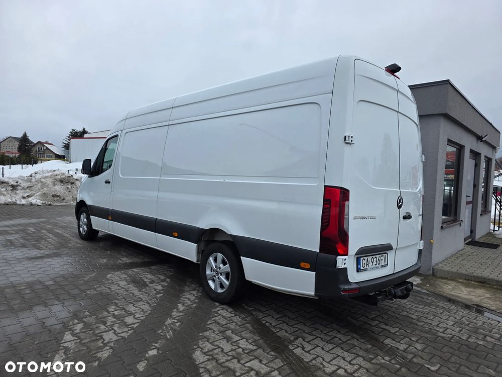 Mercedes-Benz SPRINTER - 4