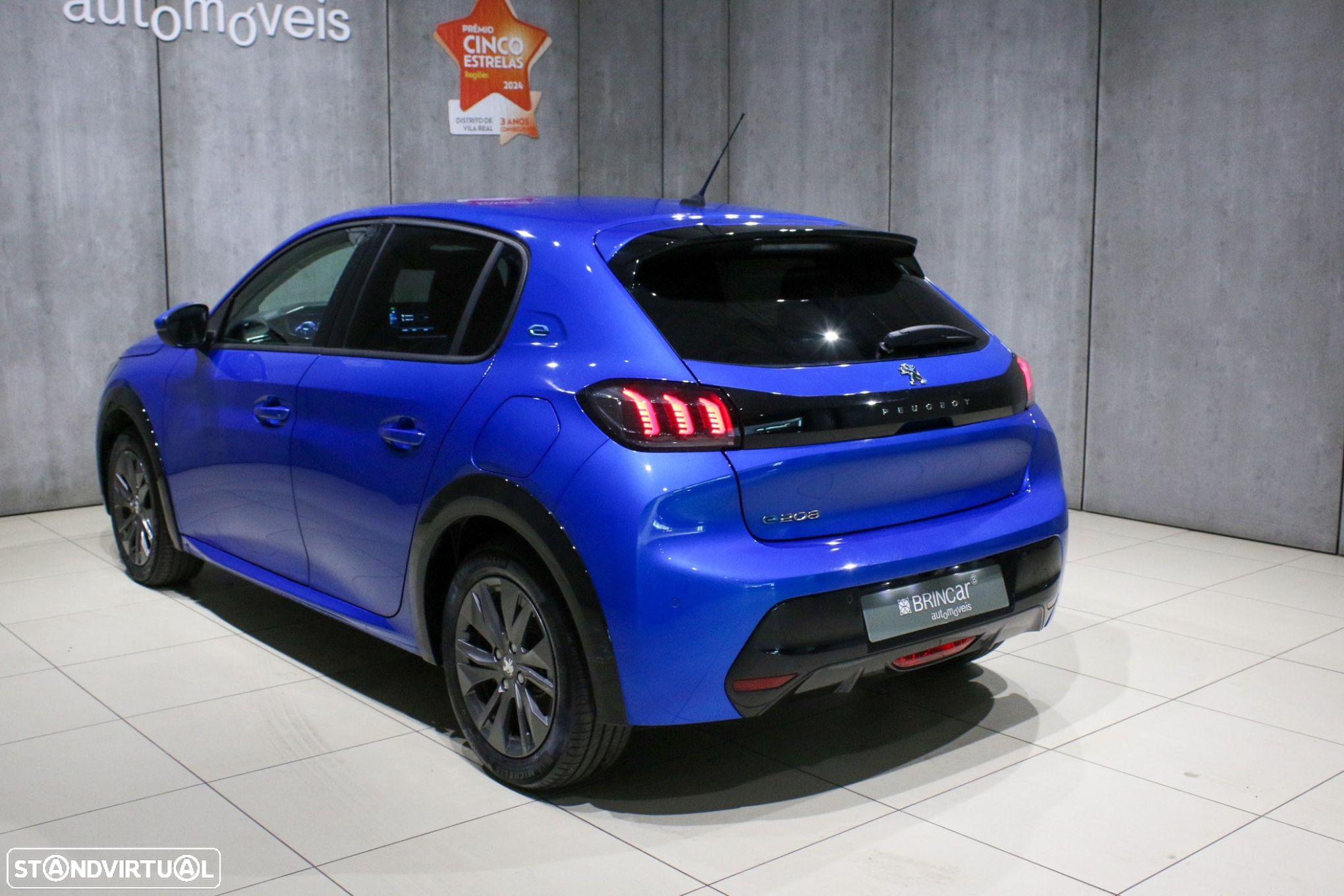 Peugeot e-208 Allure - 12