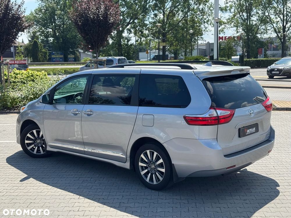 Toyota Sienna 3.5 V6 XLE AWD - 4