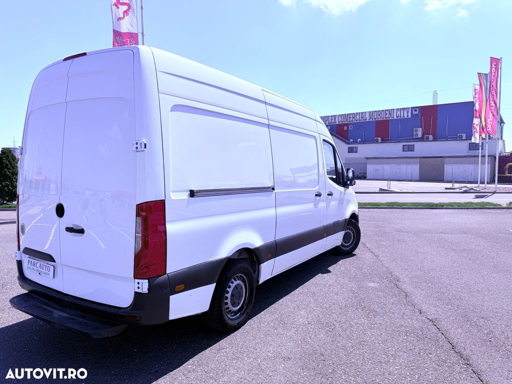 Mercedes-Benz Sprinter - 8