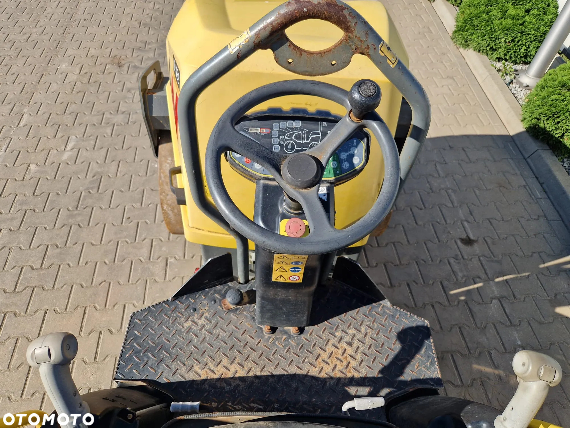 Wacker Neuson - 24