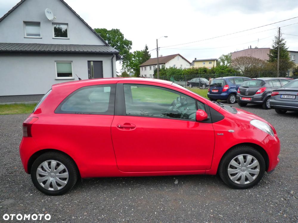 Toyota Yaris 1.4 D-4D Cool - 2